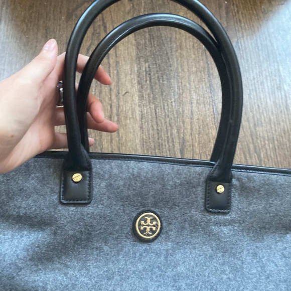 Tory Burch Gray Wool Flannel Tote Bag - Picture 5 of 8